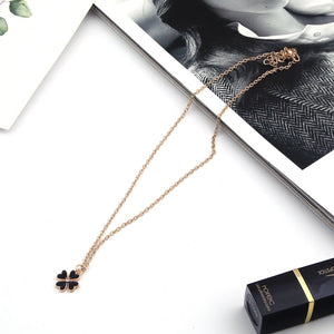 1188 Women's Simple Style Black Color Enamel Clover Pendant Necklace