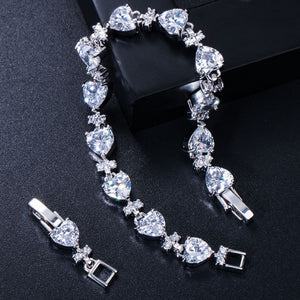 890 Pera CZ Luxury CZ Big Heart Shape Cubic Zirconia Bracelet Valentine's Day Gift