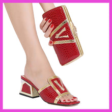 Load image into Gallery viewer, 1293 Women&#39;s Italian Design Sandal Shoes and Bag Set Decorated with Rhinestone